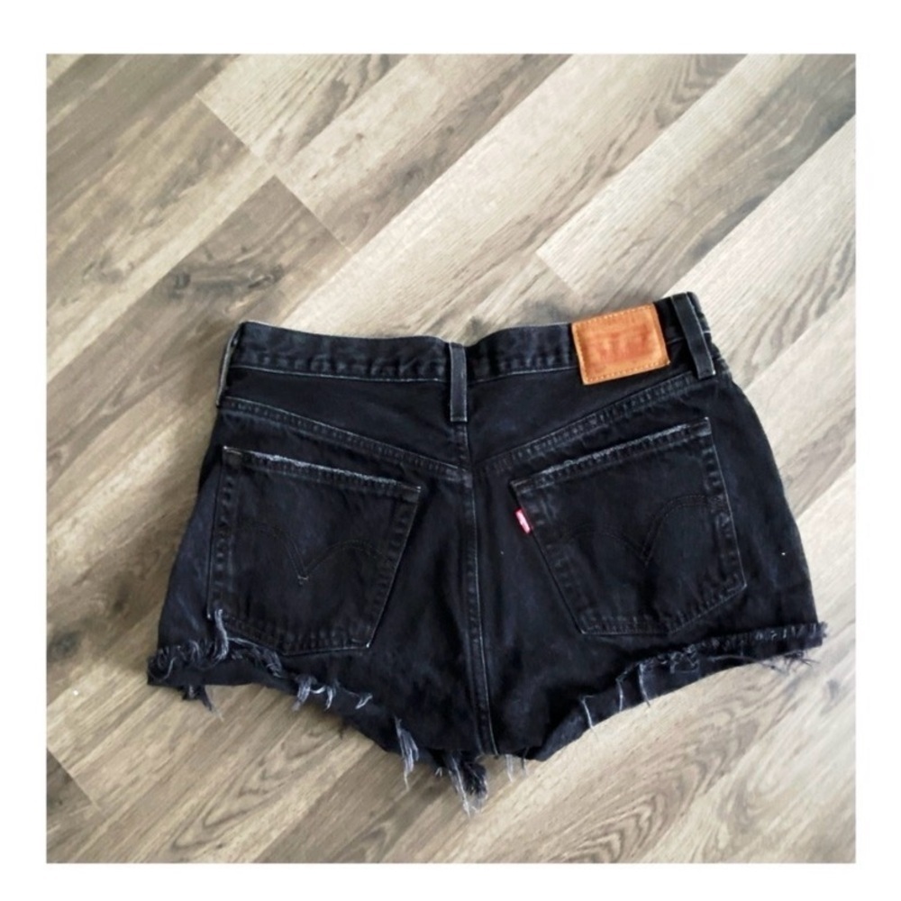 LEVI’S 501 Black Ripped Jean Shorts - Picture 10 of 12